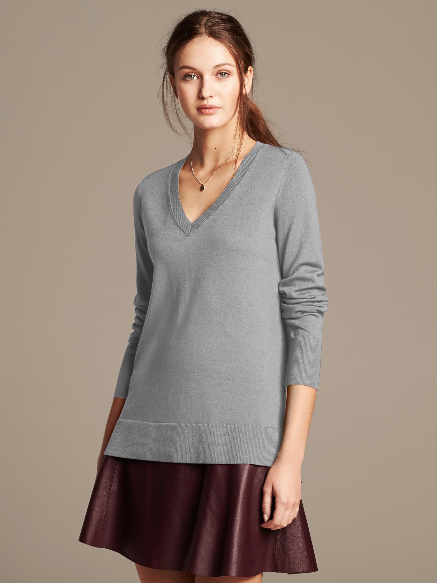 Extra-Fine Merino Wool Vee Pullover