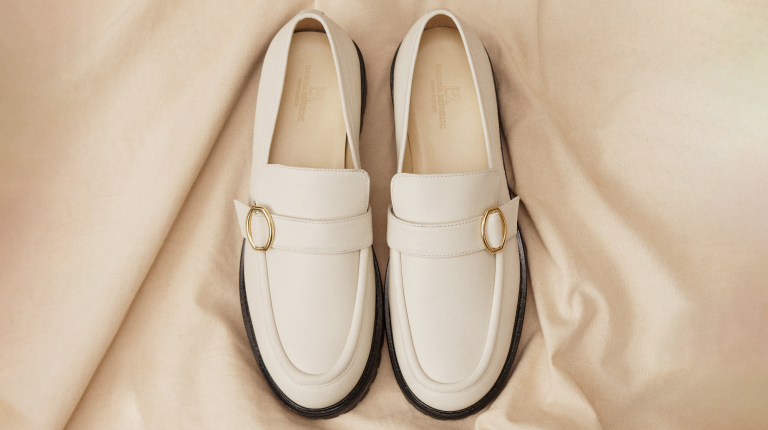 White sneakers cheap banana republic