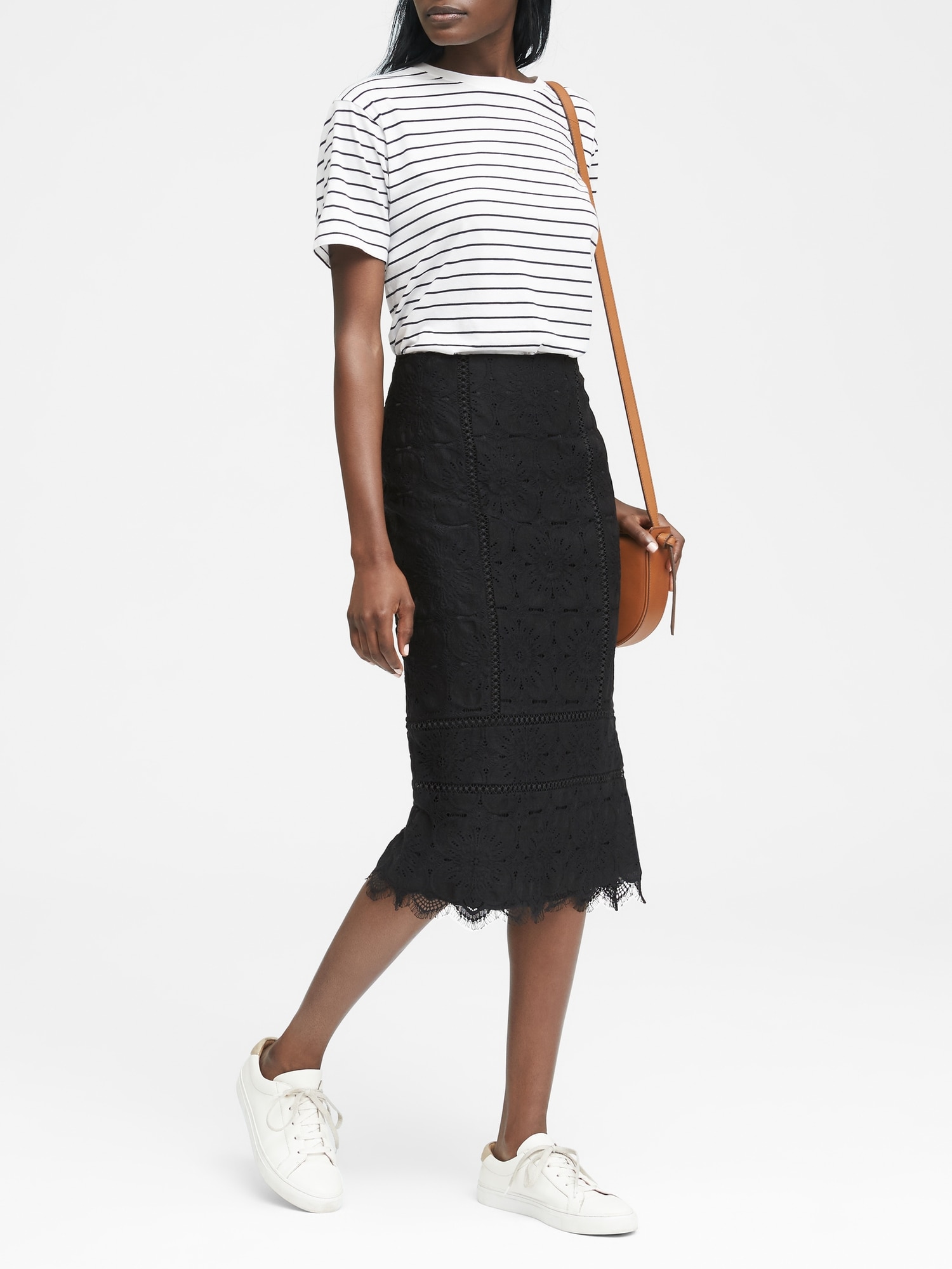 Lace midi pencil on sale skirt banana republic