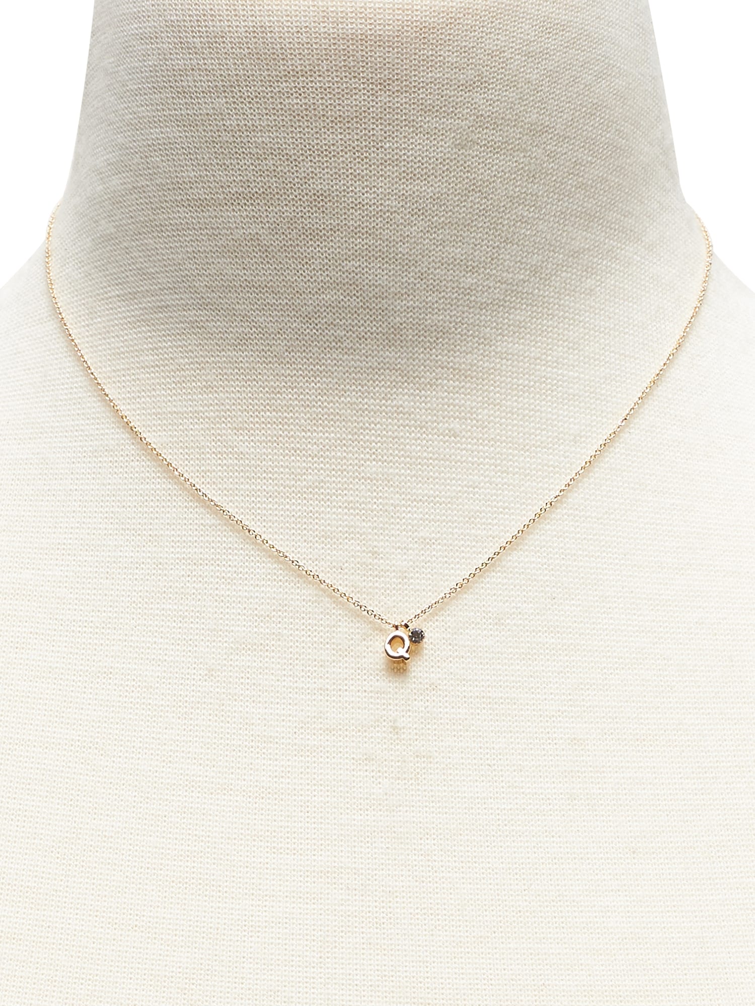 Mini Q Pendant Necklace