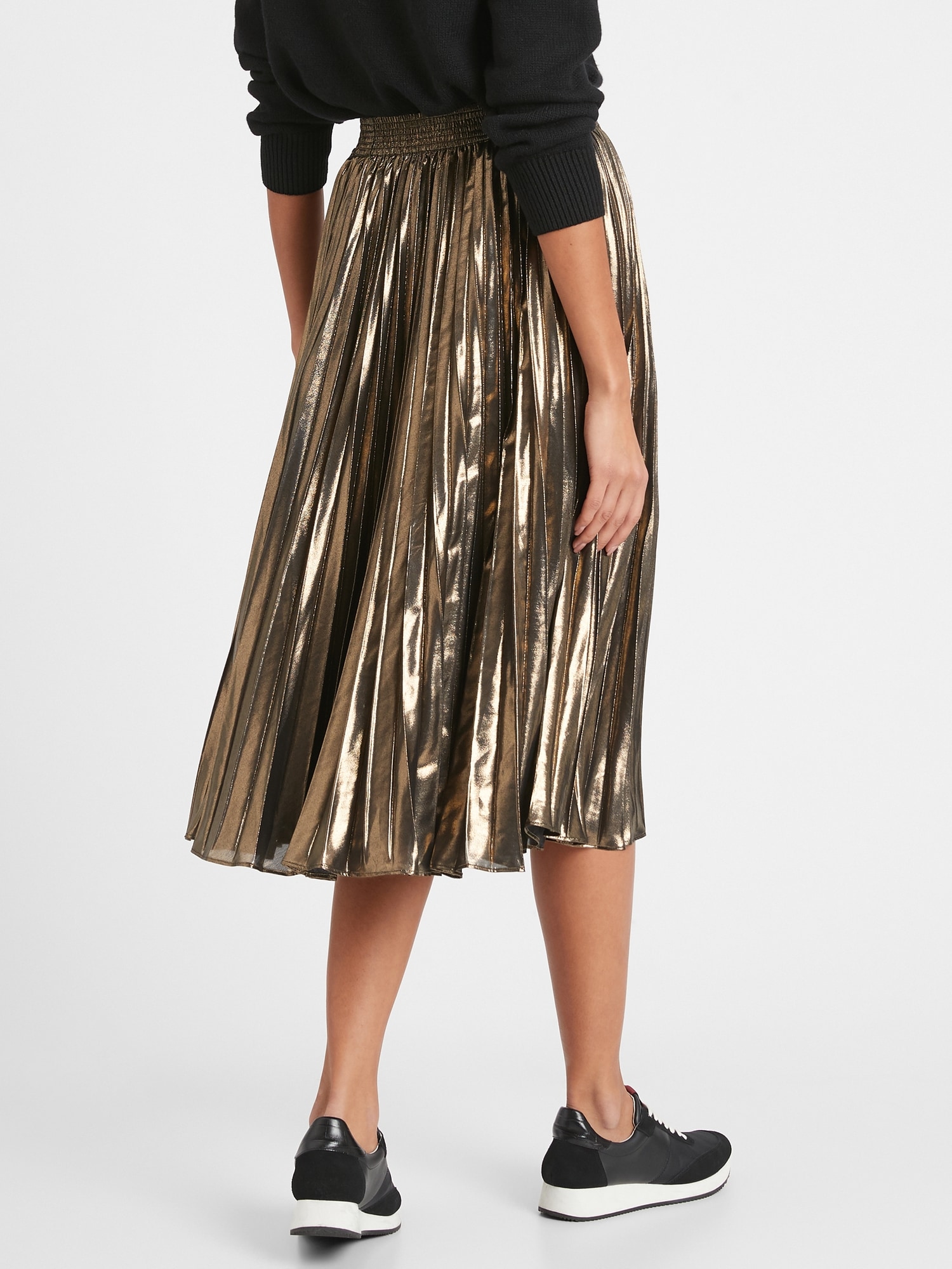 Knee length 2024 metallic pleated skirt