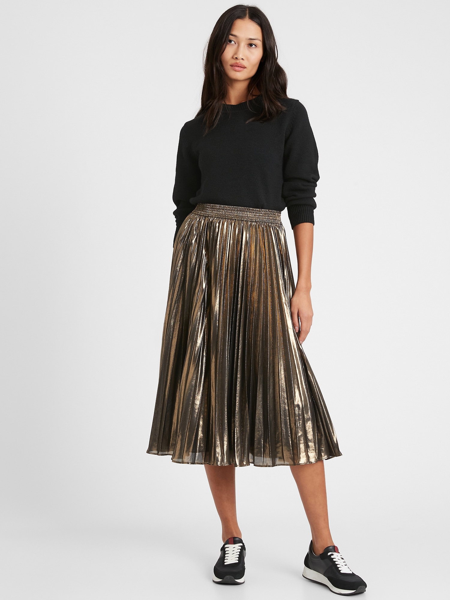 Knee length 2024 metallic pleated skirt