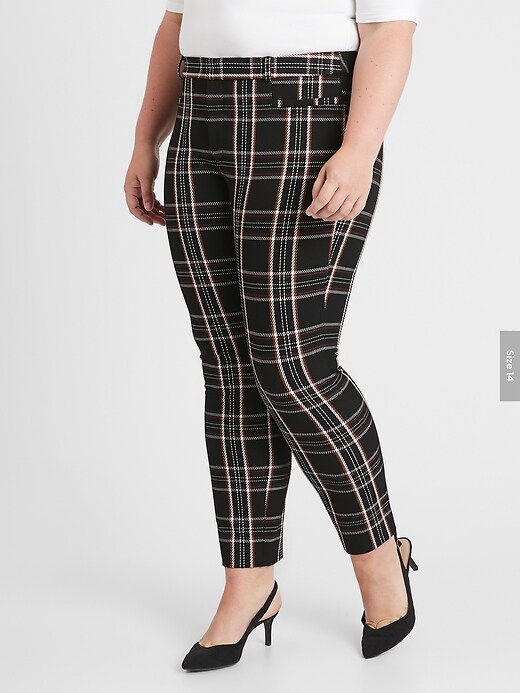 Mid-Rise Skinny Sloan Pant