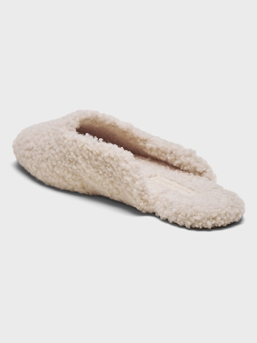 Banana hot sale republic slippers