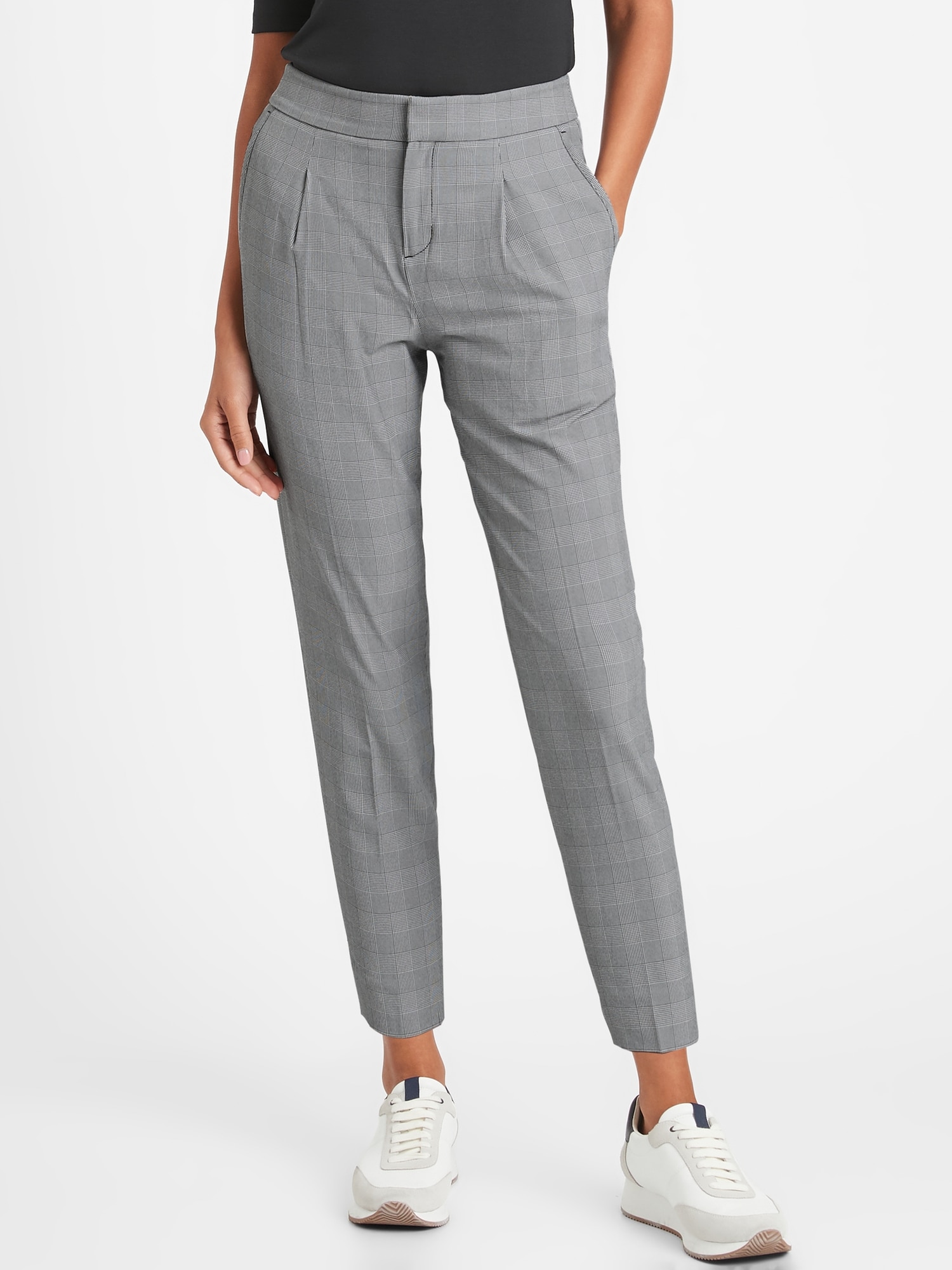 High-Rise Tapered Performance Stretch Pant | Banana Republic