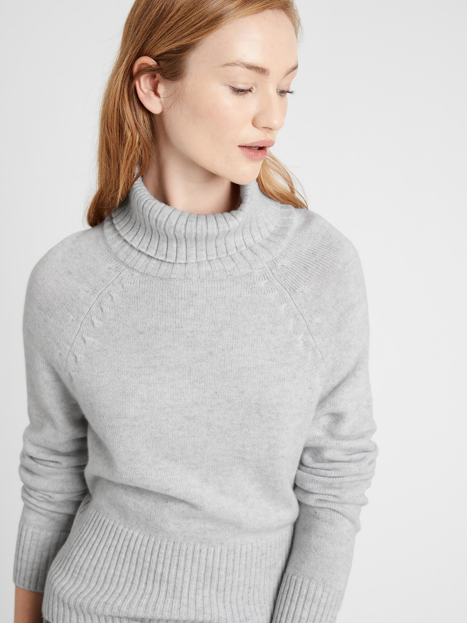 Cashmere Turtleneck Cropped Sweater
