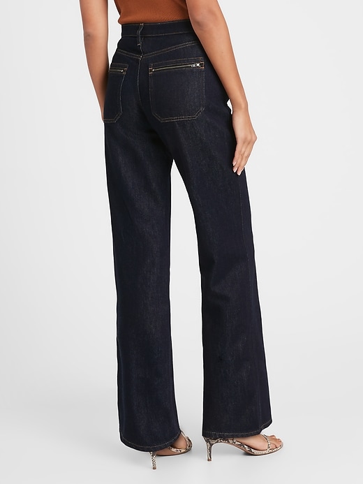 Laurie Felt Petite Wave Denim 5-Pocket Capri with Zipper Detail 