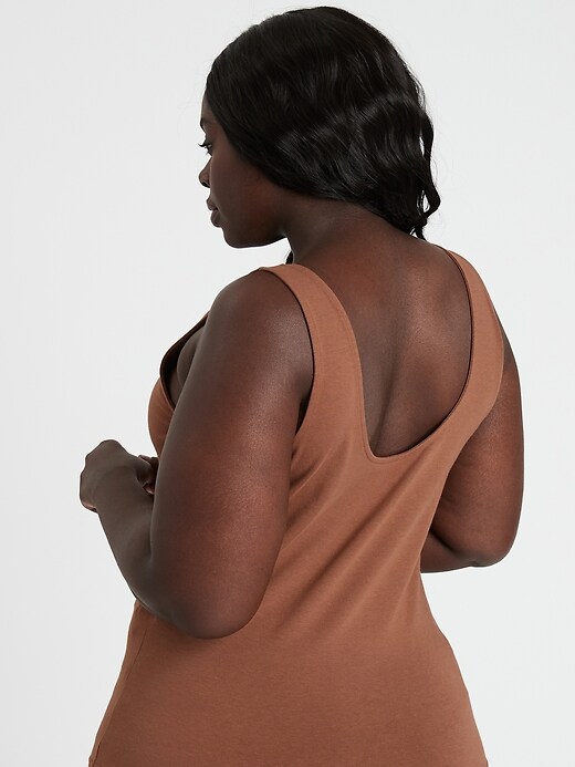 Image number 7 showing, Essential Layering Tank