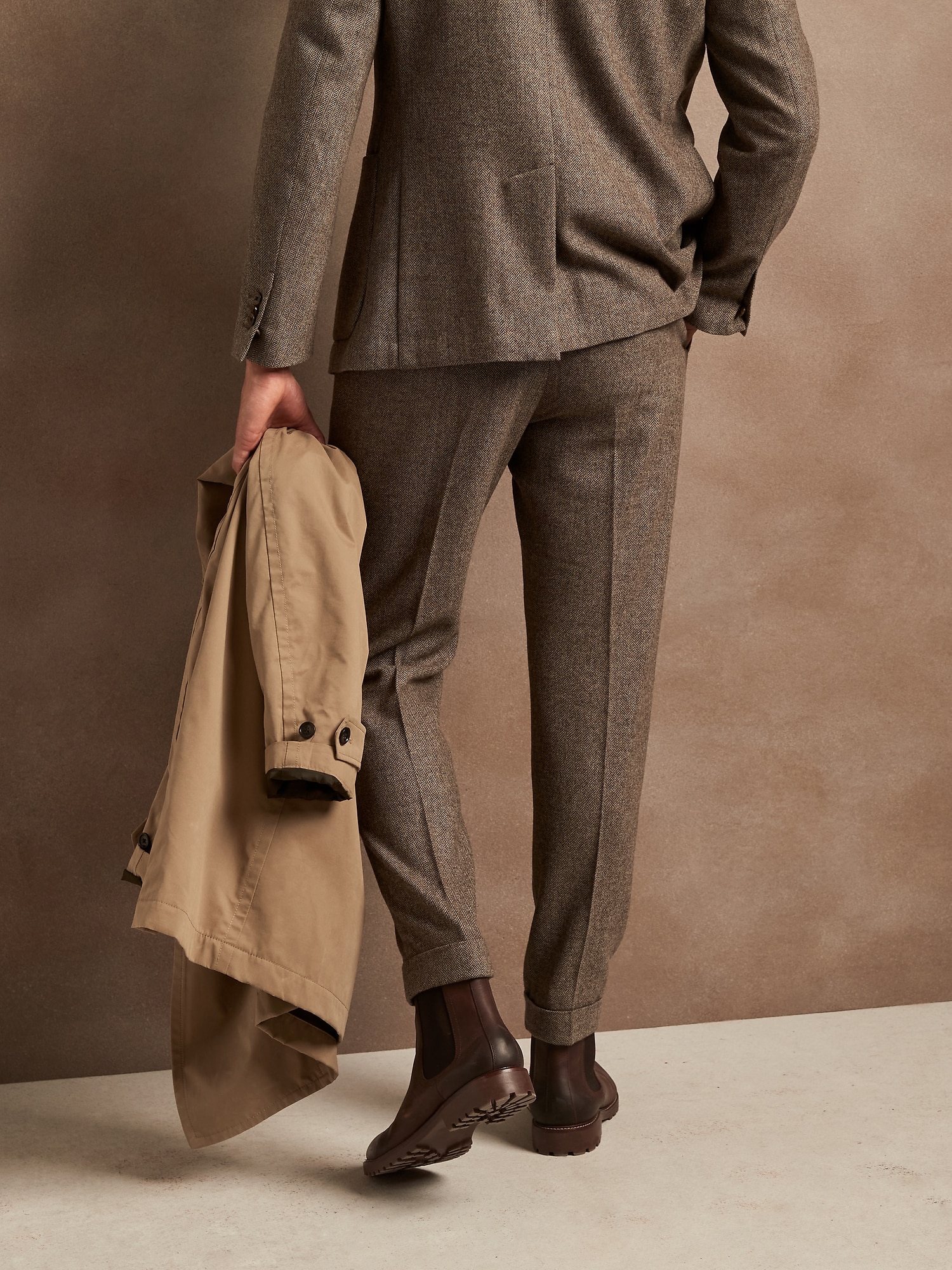 Relaxed Tapered Herringbone Suit Pant