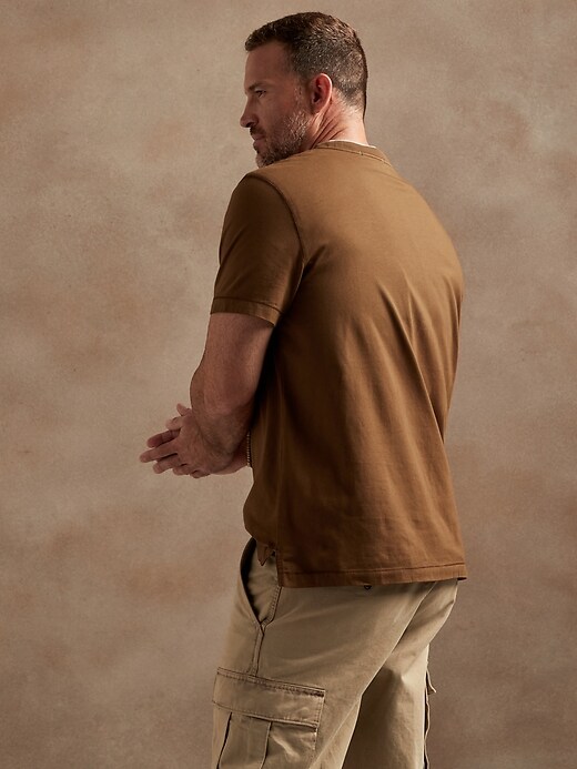 L'image numéro 5 présente T-shirt ras du cou en coton SUPIMA® authentique