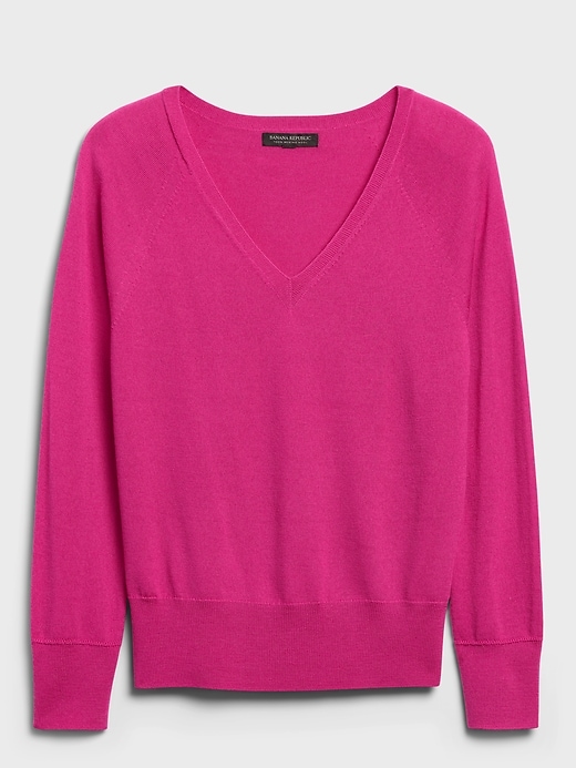 Seamless Merino VNeck Sweater in Responsible Wool