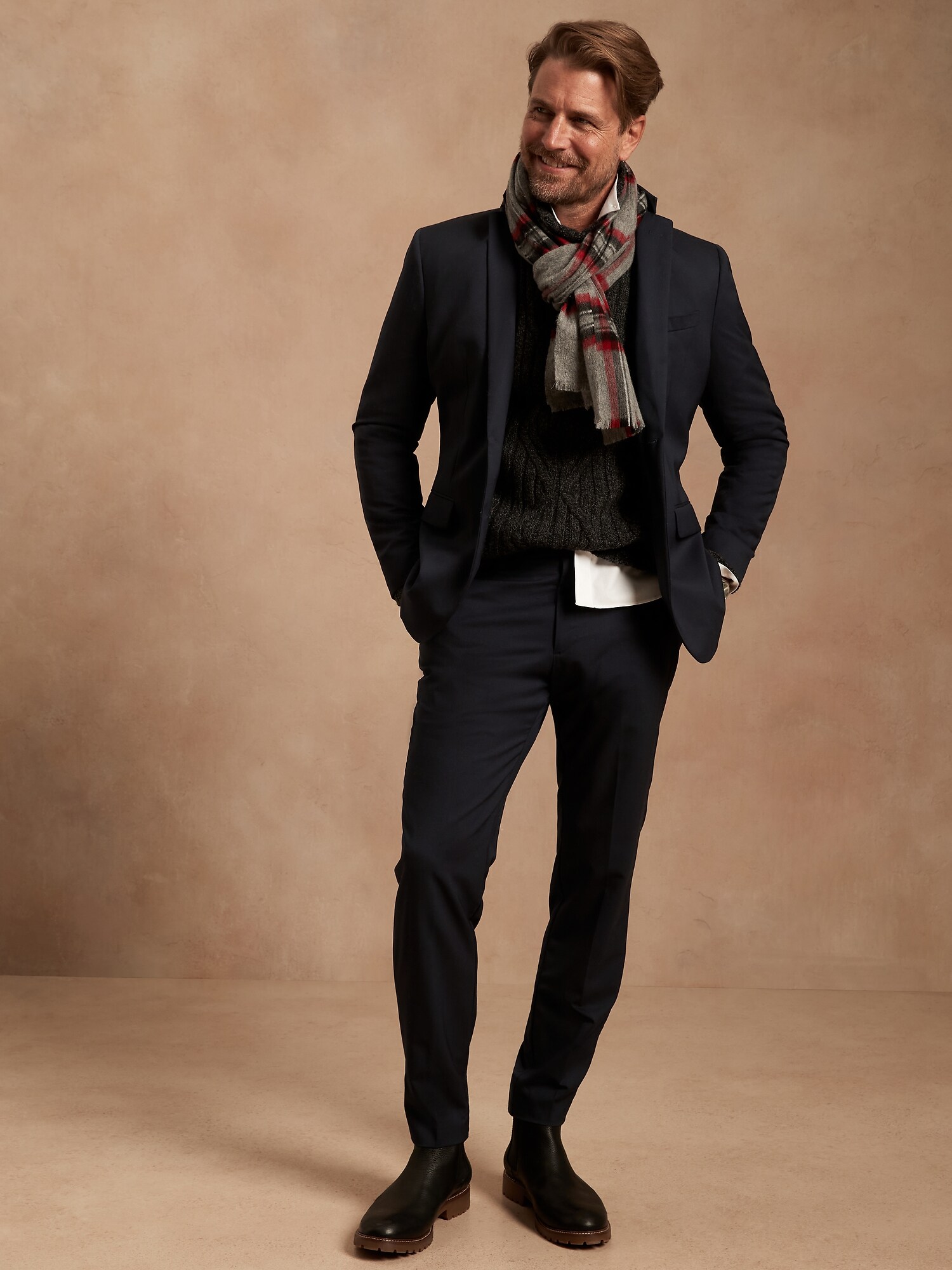 slim-solid-italian-wool-suit-pant-banana-republic