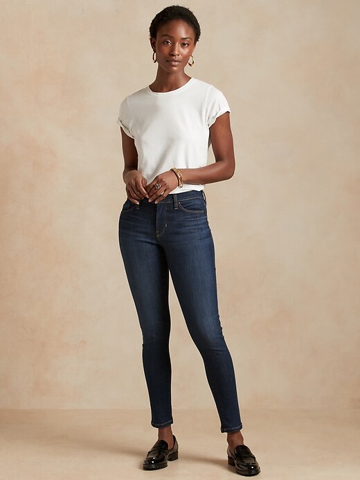 Petite Mid-Rise Skinny Jean