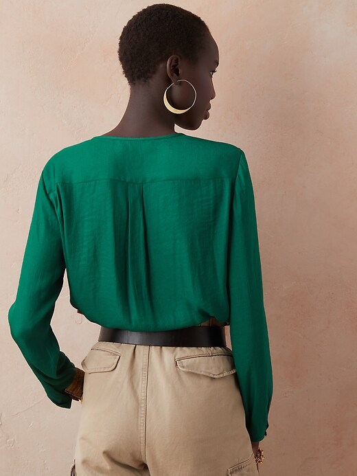 Image number 2 showing, Essential Popover Top