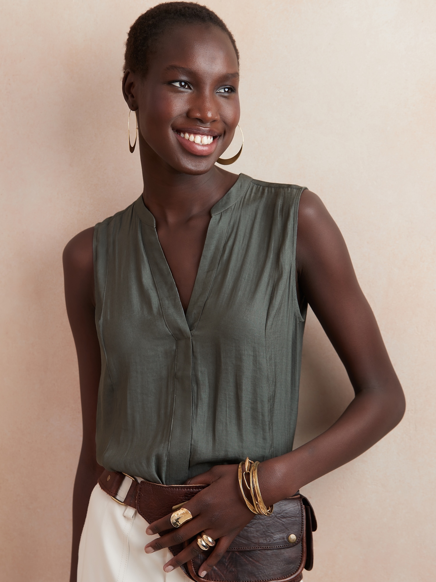 Sleeveless Shirt | Banana Republic