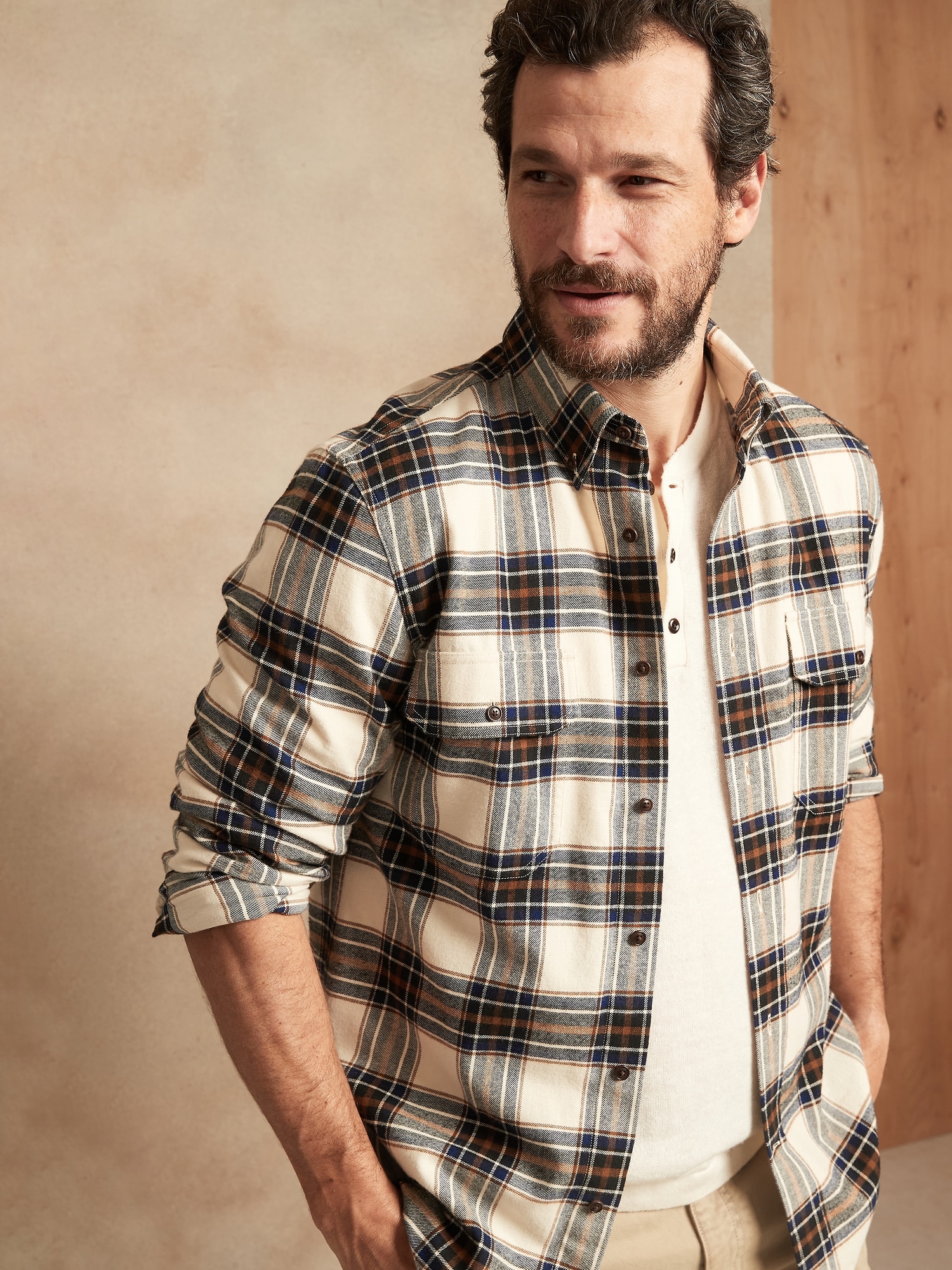 Untucked Standard-Fit Flannel Shirt 
