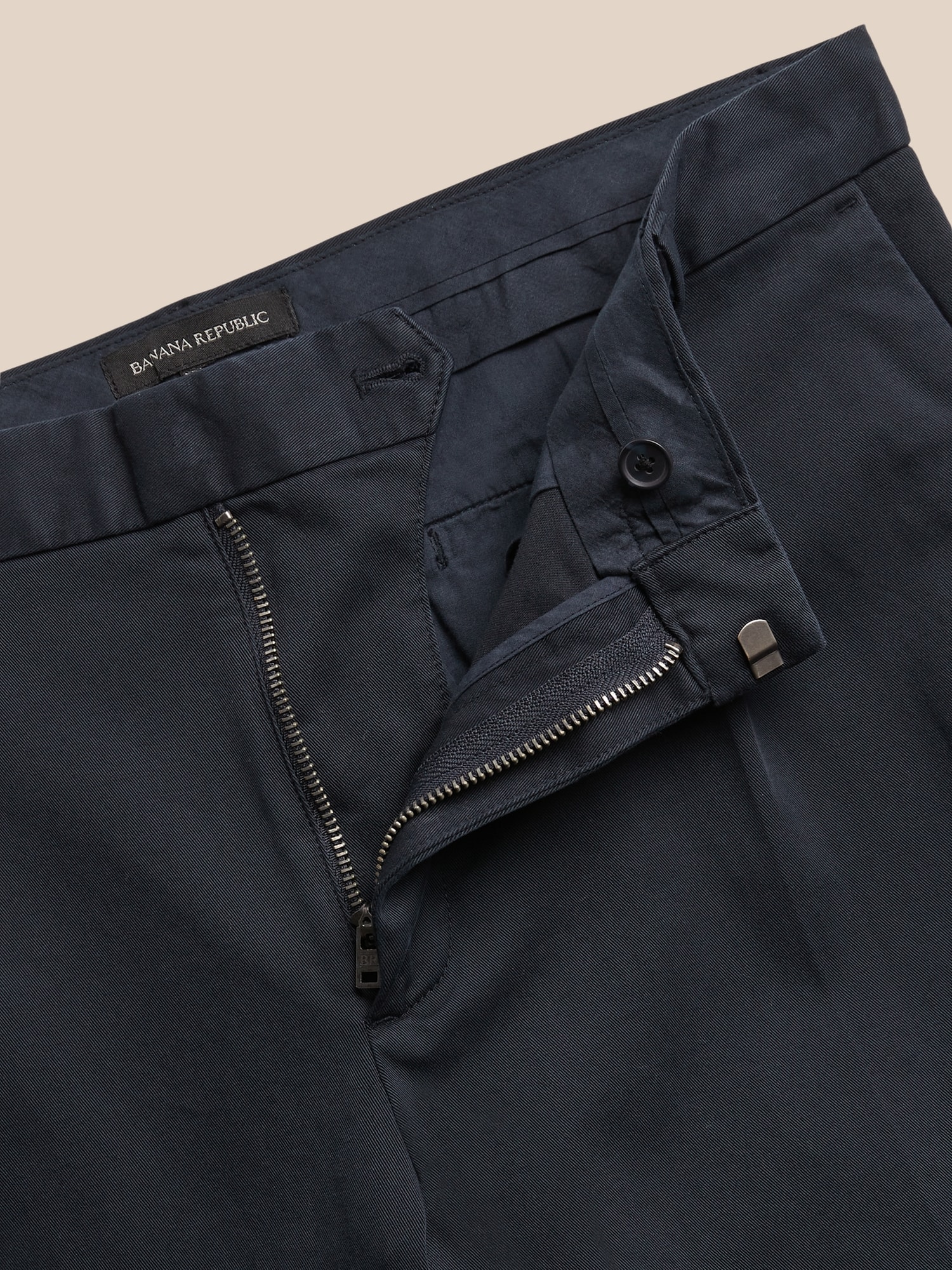 Pleated Ultimate Chino