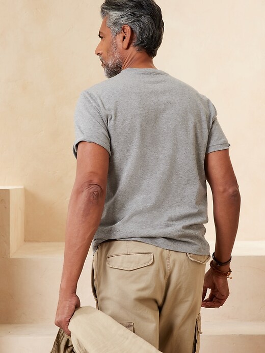 L'image numéro 8 présente T-shirt ras du cou en coton SupimaMD authentique