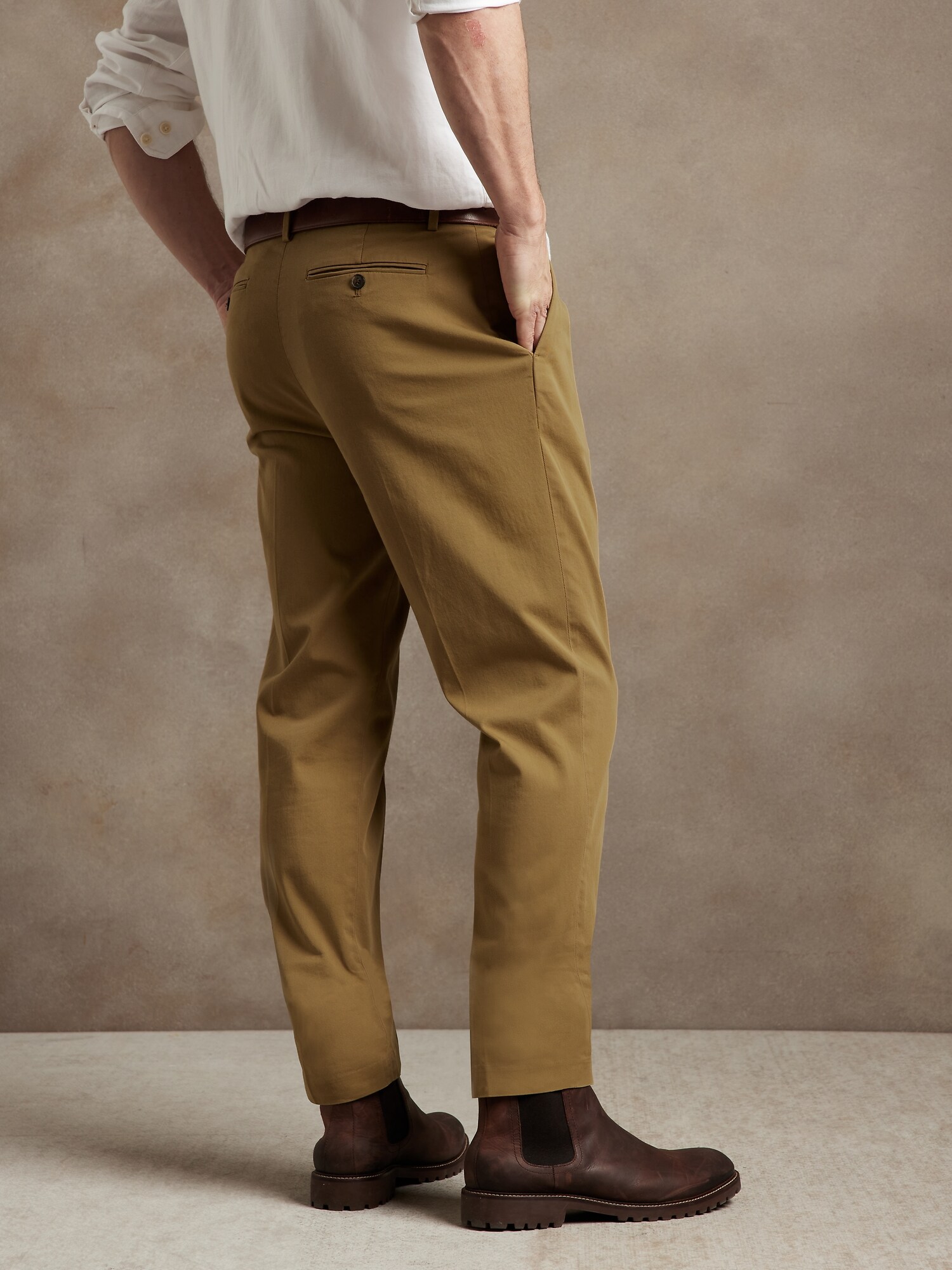 Pleated Ultimate Chino