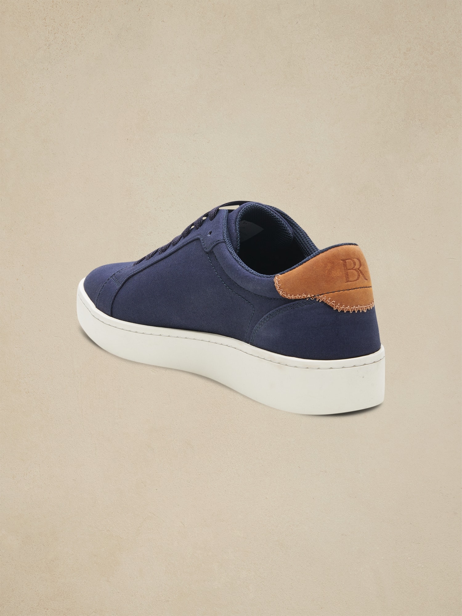 nicklas sneaker