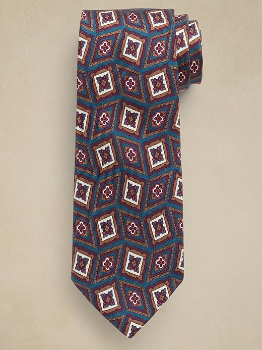Cravate en soie avec foulard de biais