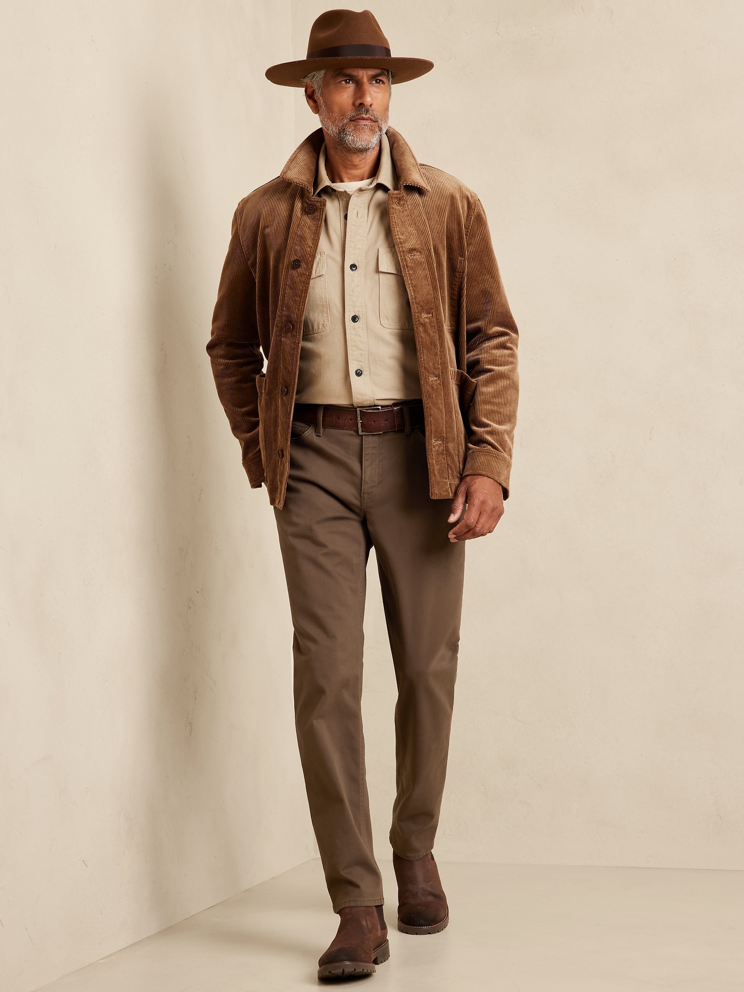Tapered Traveler Pant