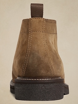 Brown hotsell suede chukka