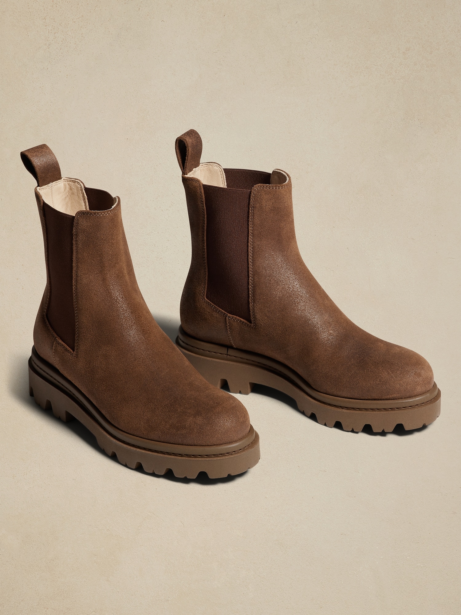 Brown chelsea outlet boots