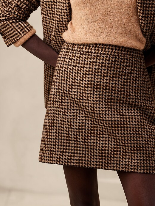 Image number 3 showing, Houndstooth Mini Skirt