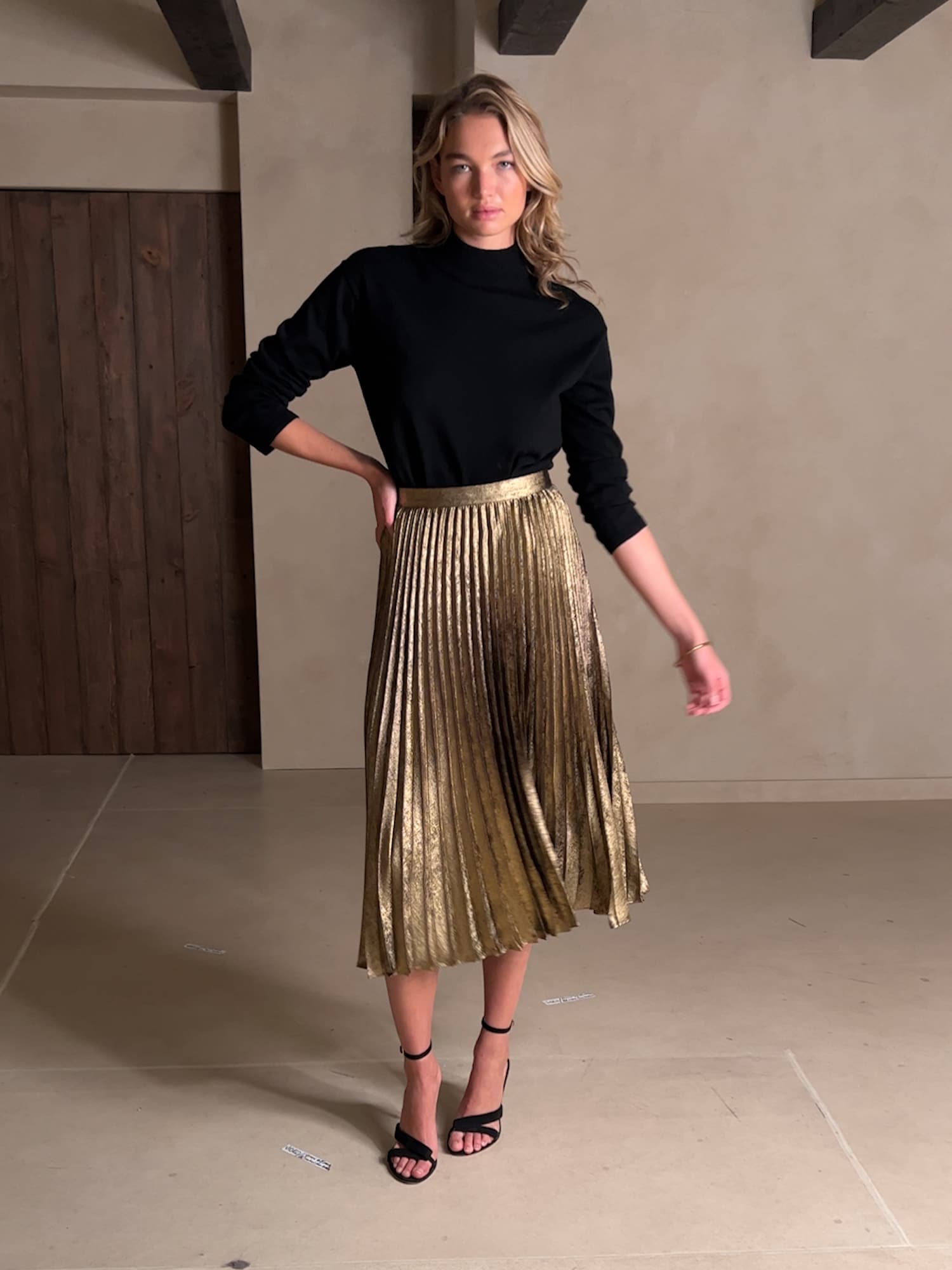 Gold pleated cheap skirt canada