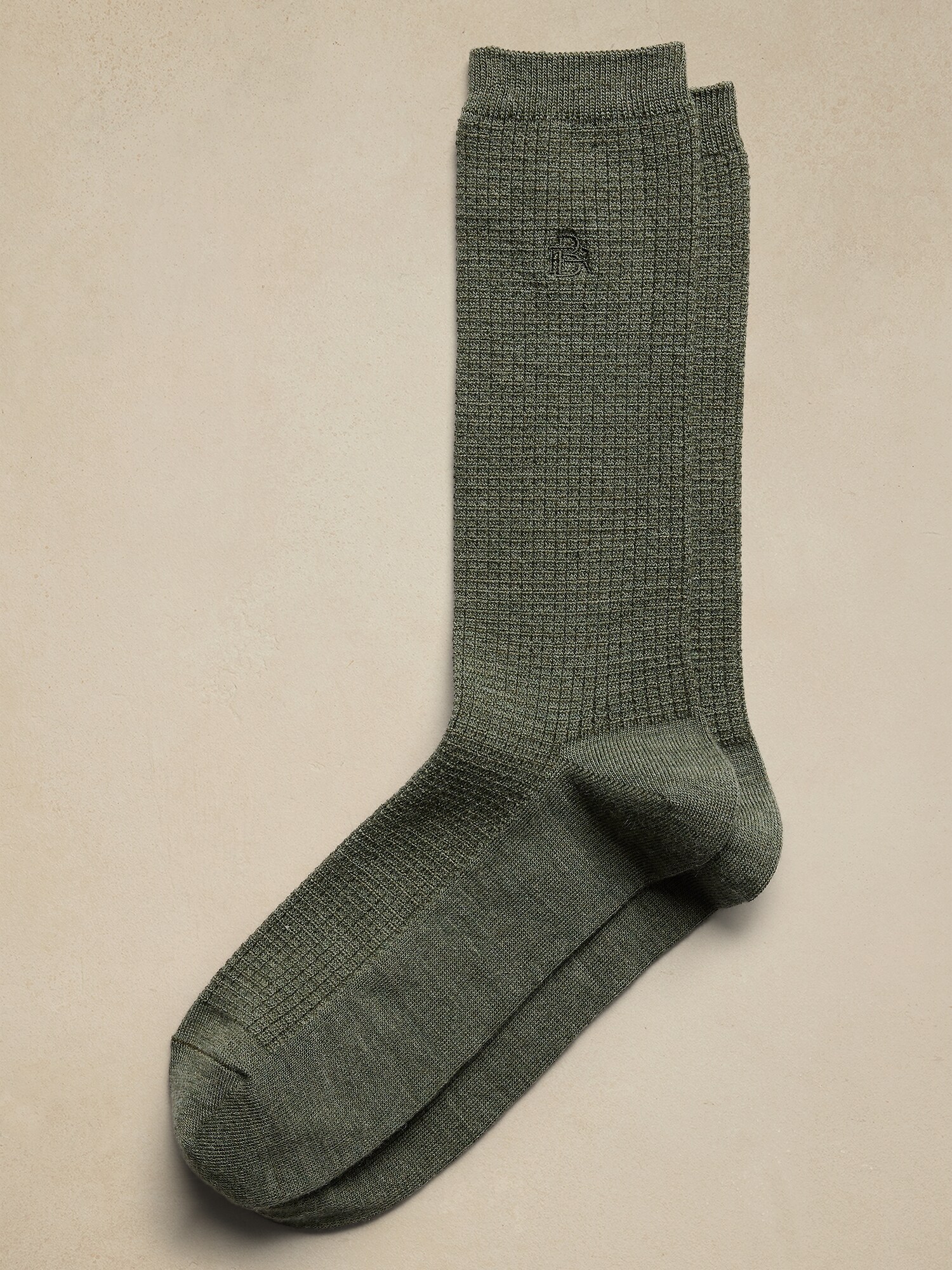 Banana Republic Breathe Trouser Sock green. 1