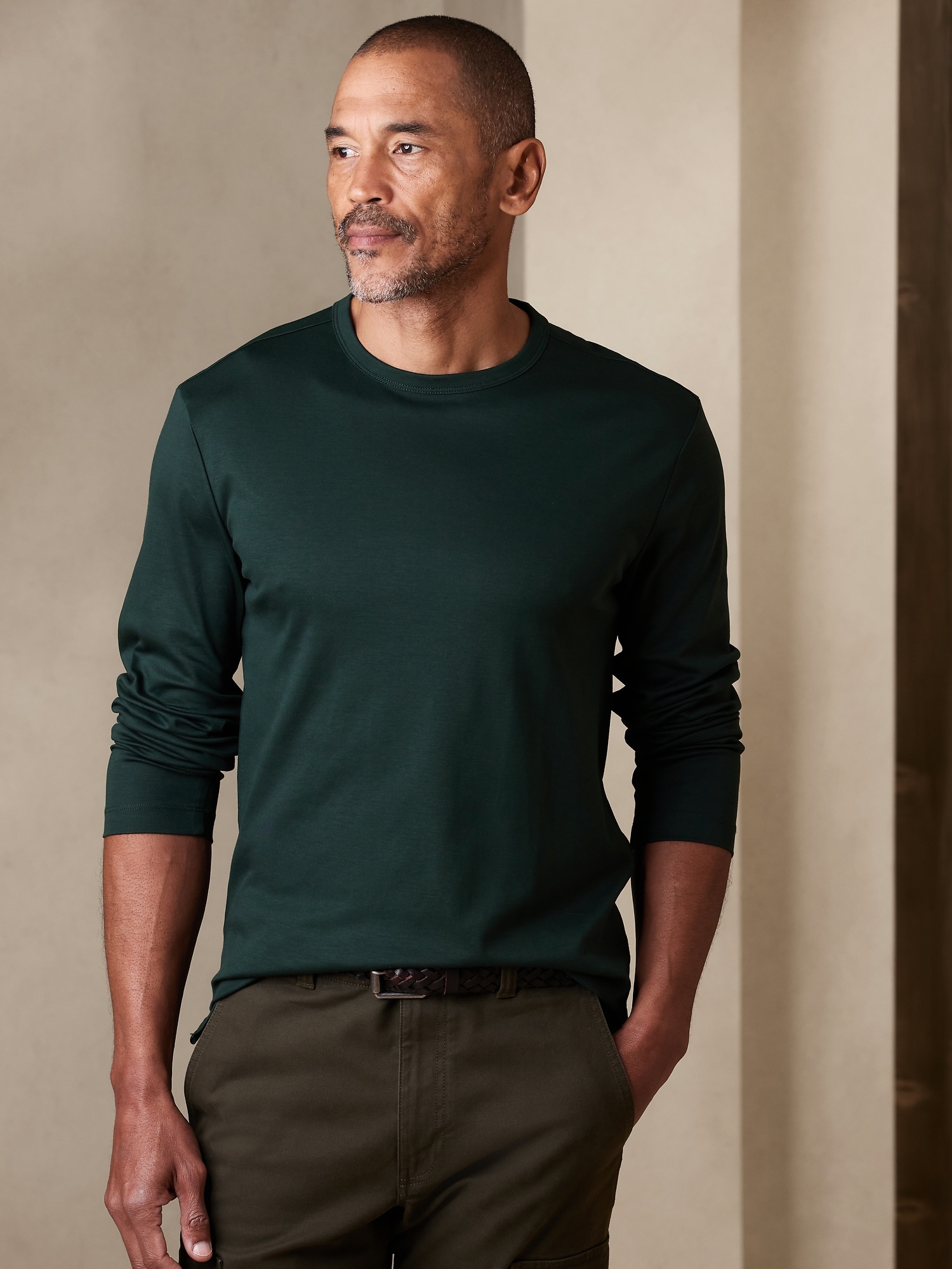 Banana Republic Luxury Touch T-Shirt green. 1