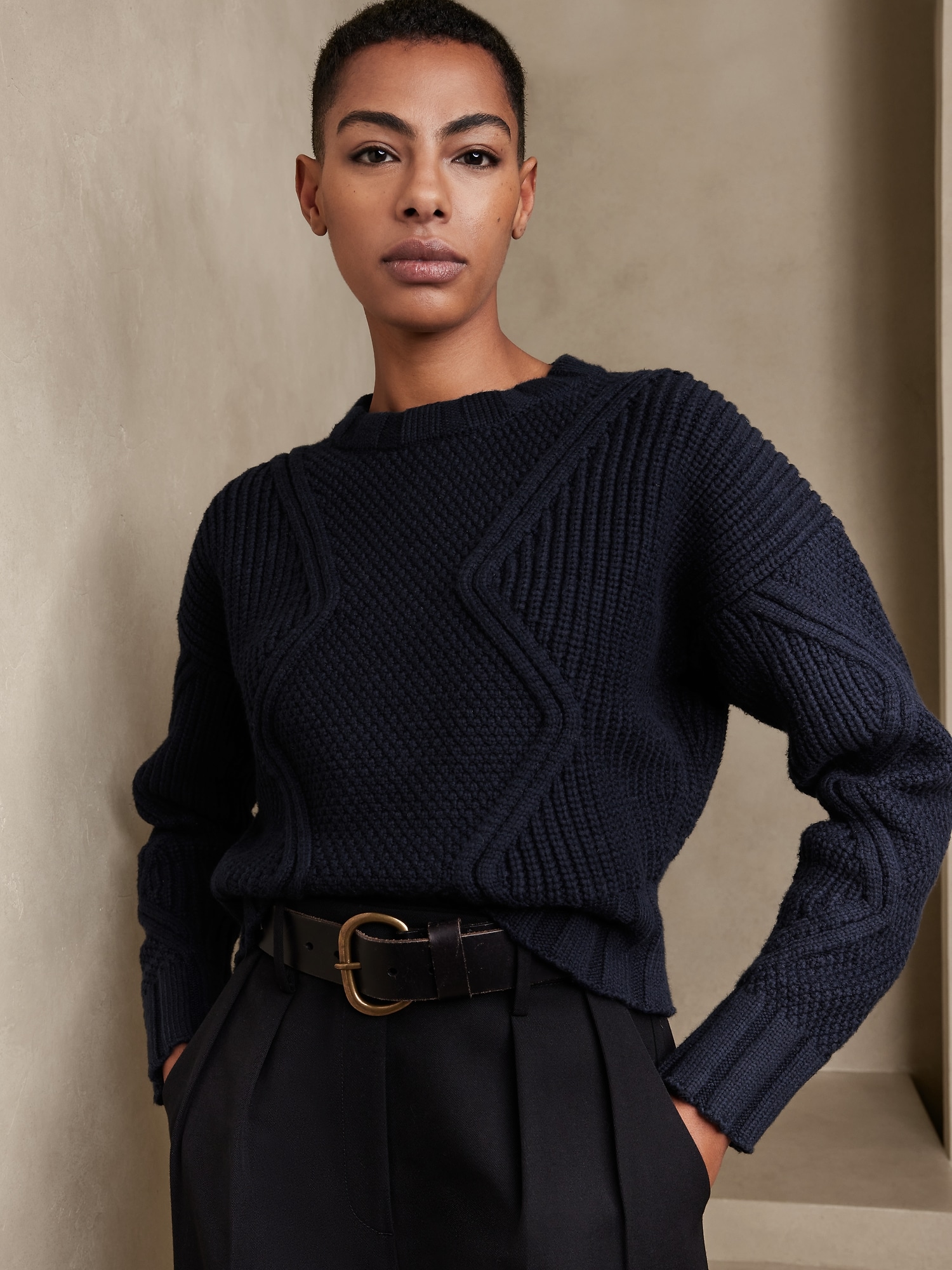 Tavati Geometric Cropped Sweater