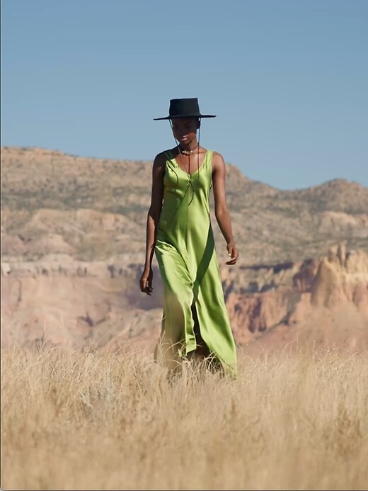 banana republic eterno silk maxi dress Eterno Silk Maxi Dress