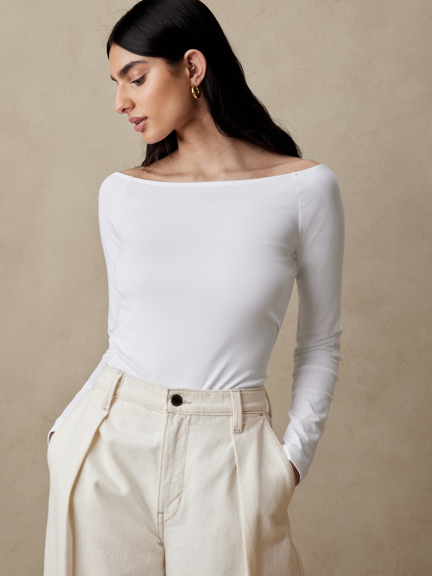 Boat Neck Top Off-white