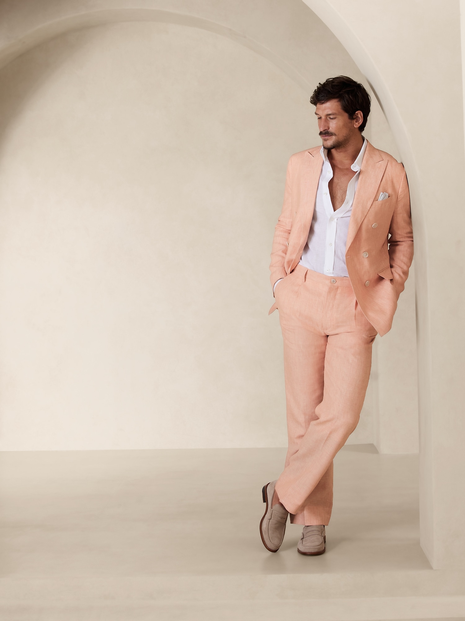 Banana Republic Nolan Linen Suit Jacket pink. 1