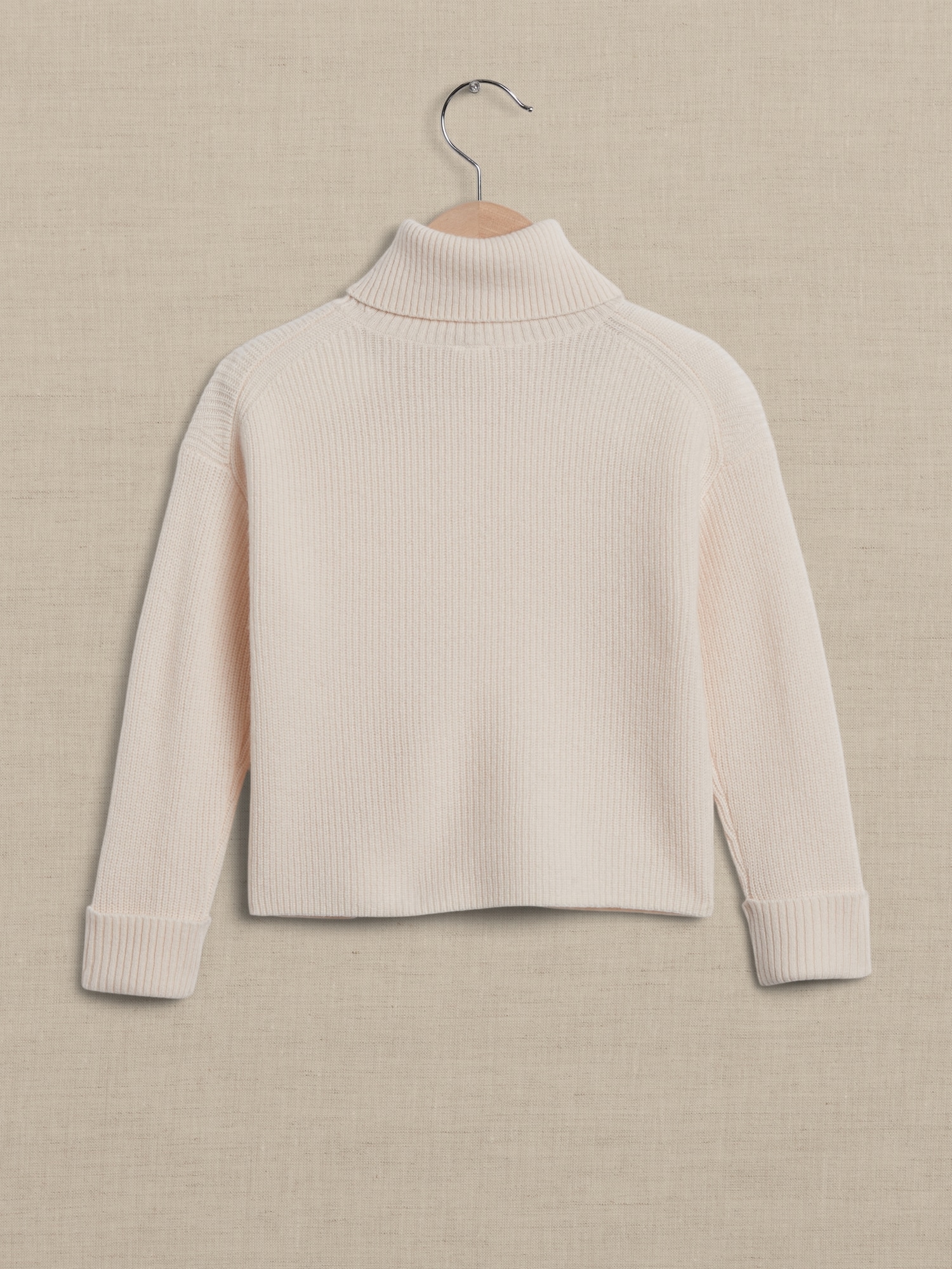 White cashmere best sale turtleneck sweater