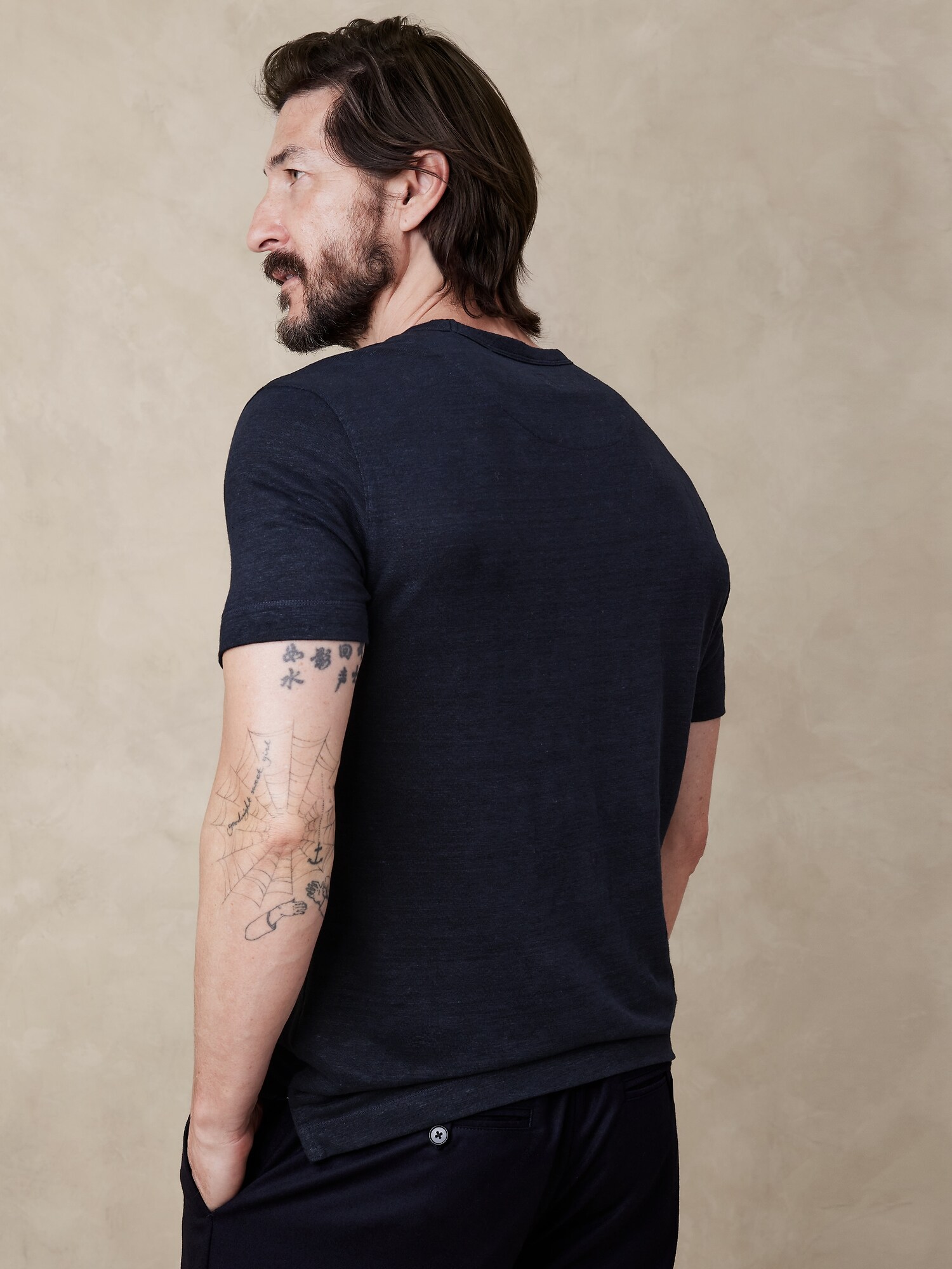 Linen Crew-Neck T-Shirt | Banana Republic