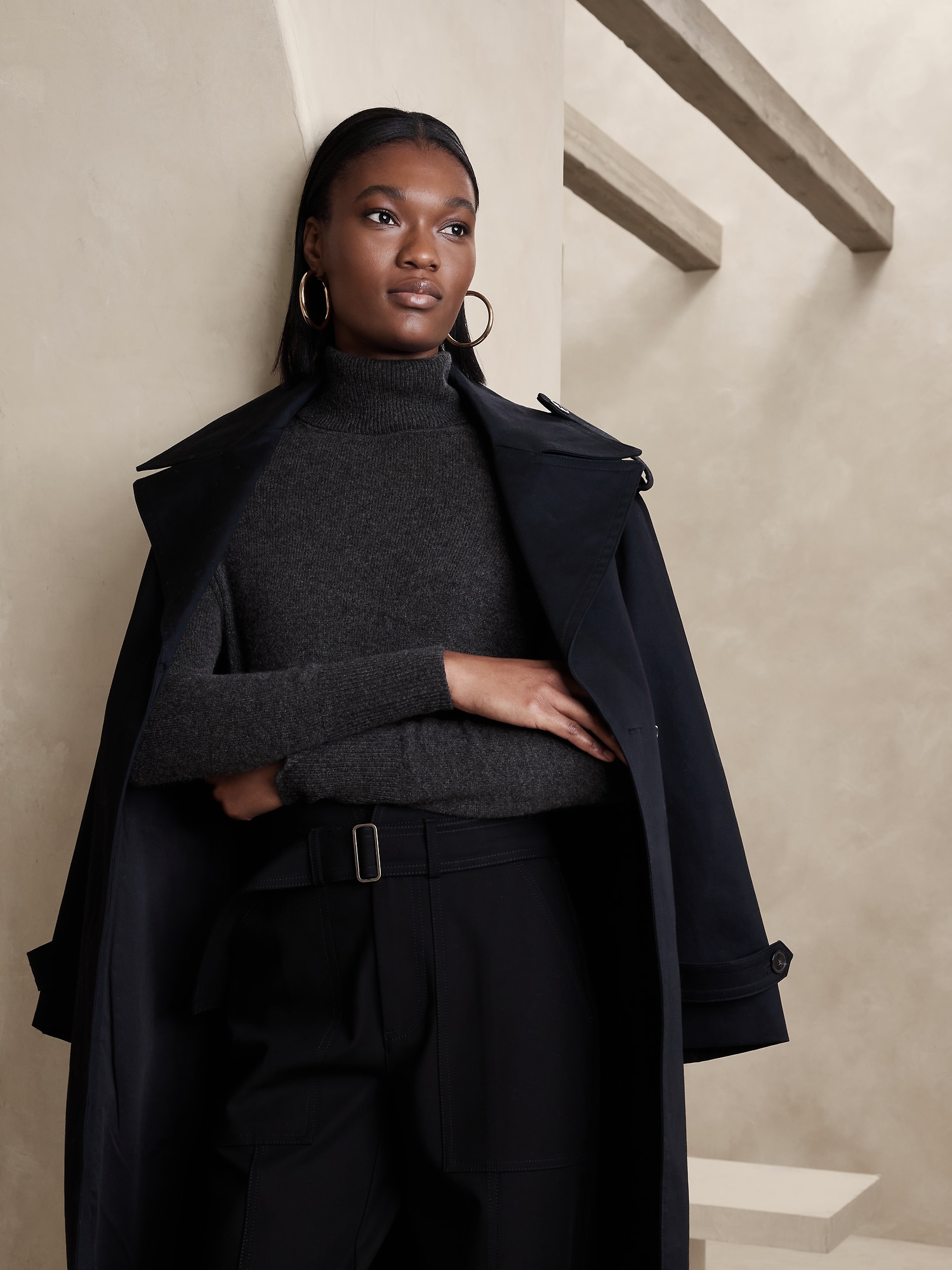 Caro Lightweight Cashmere Turtleneck Sweater