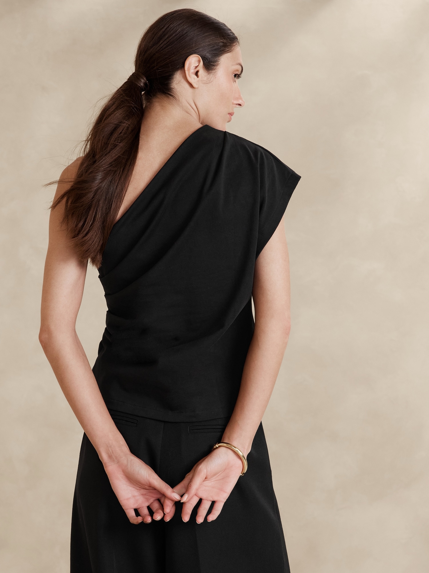 Image number 2 showing, Herminia Off-Shoulder Top