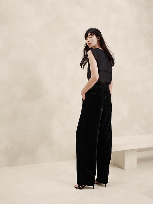 Norte Velvet Pleated Pant