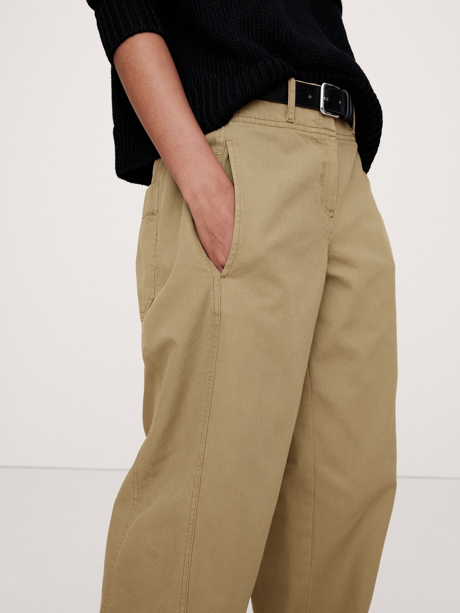 Mid-Rise Barrel-Leg Utility Pant