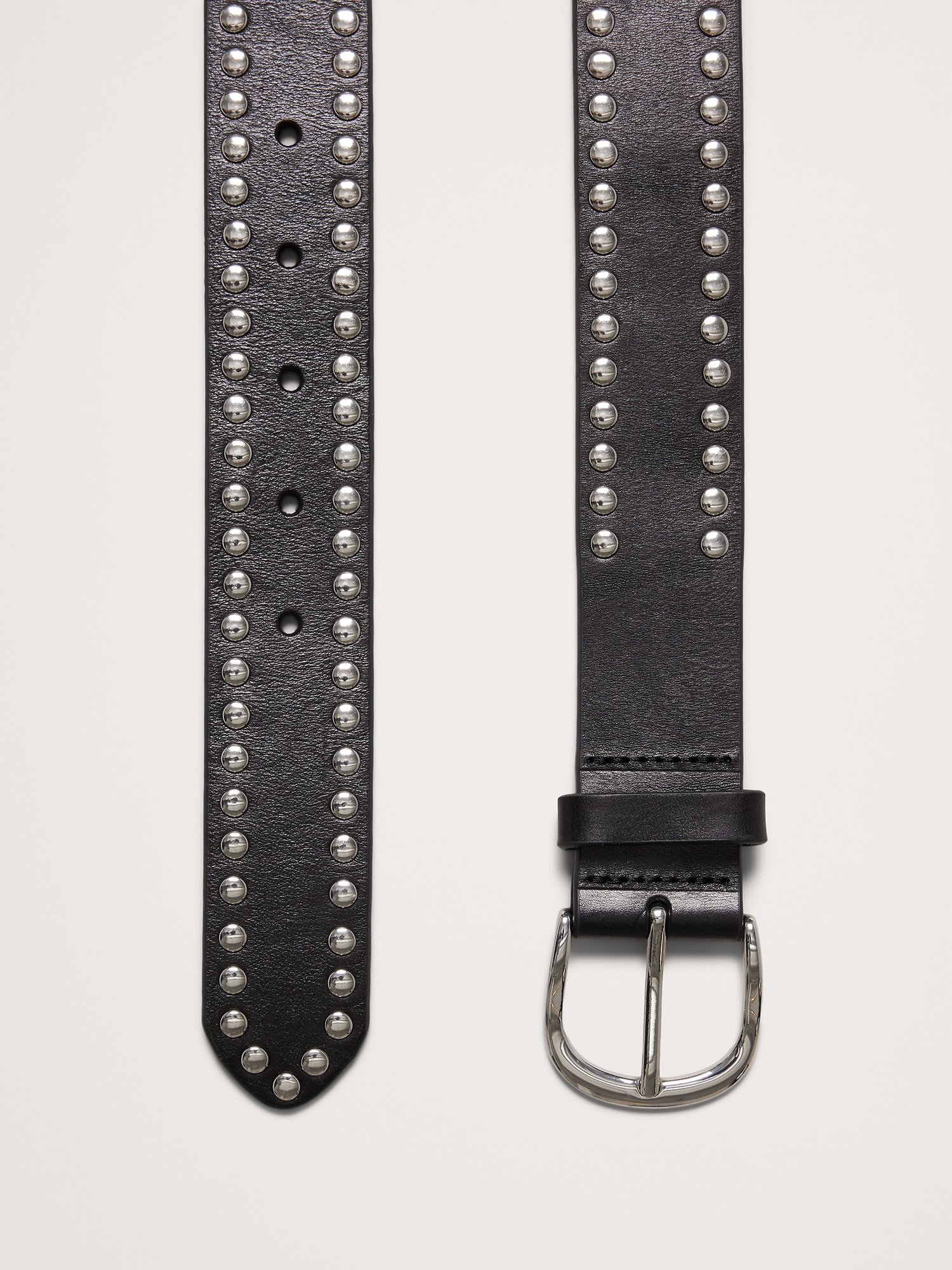 Ceinture en cuir cloutée