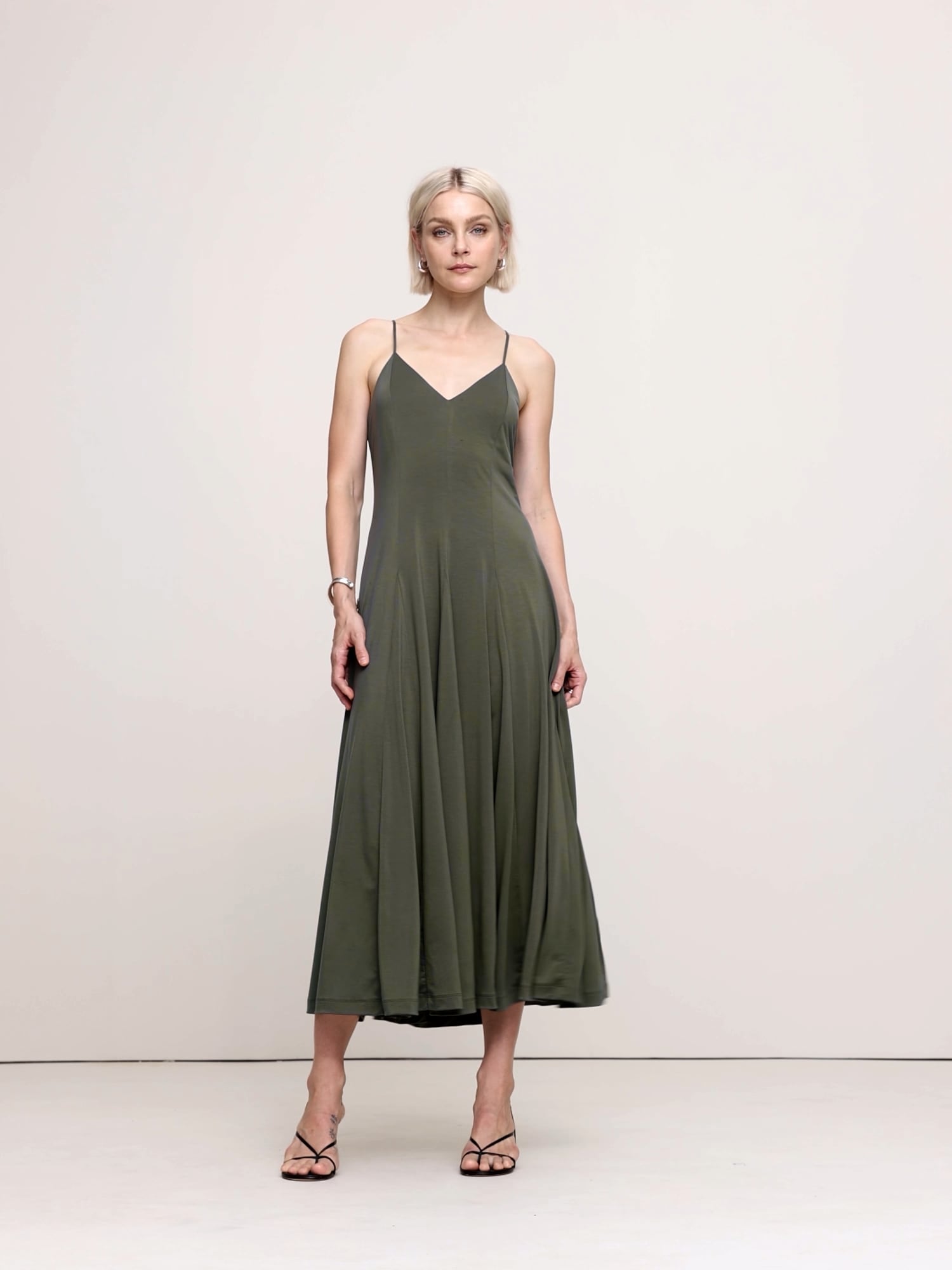 Drapey Jersey Godet Maxi Dress Banana Republic