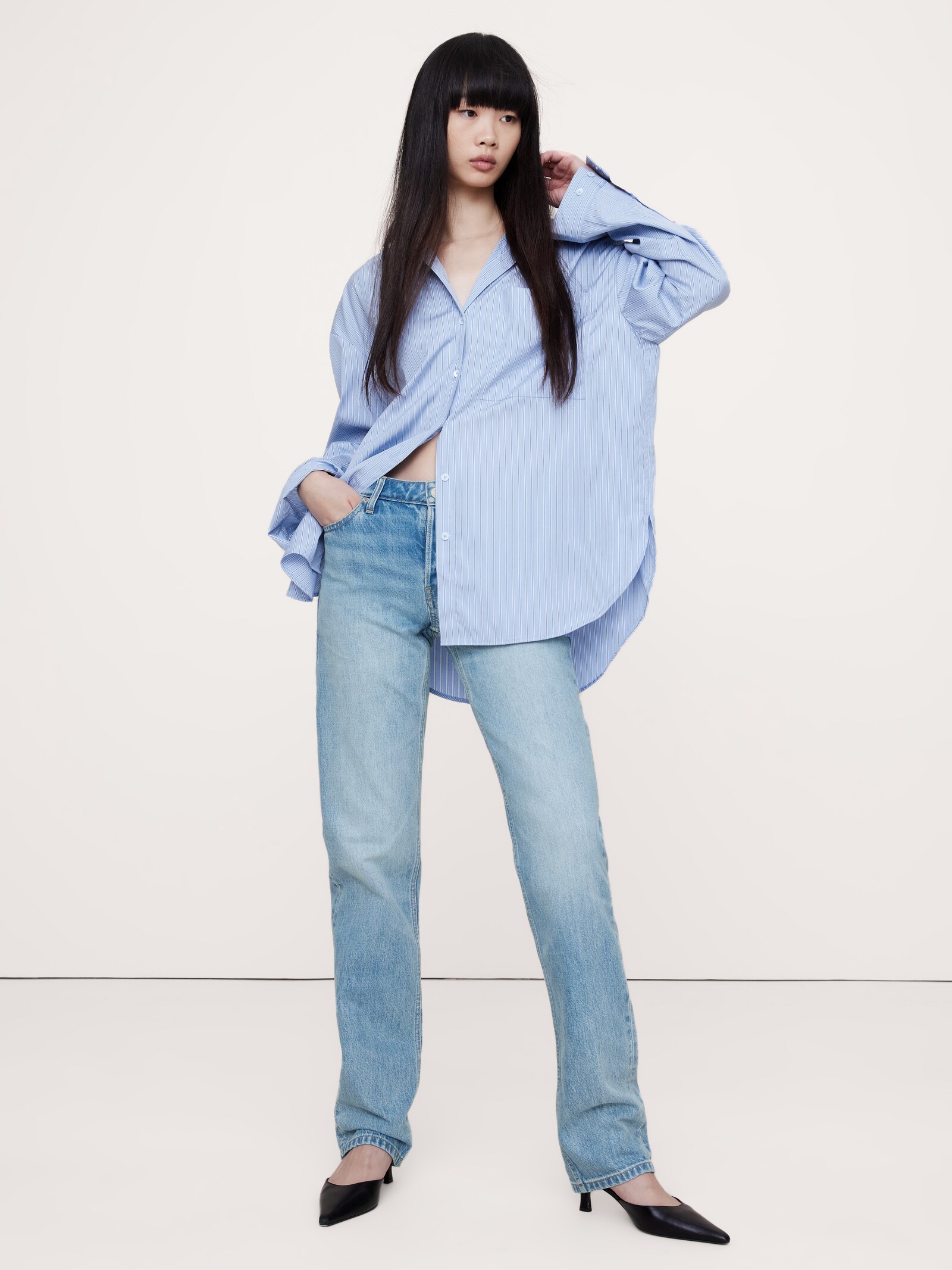 パンツ Classic Mid-rise Straight-leg Jeans 2 Mid Rise Classic Straight Jeans | Gap