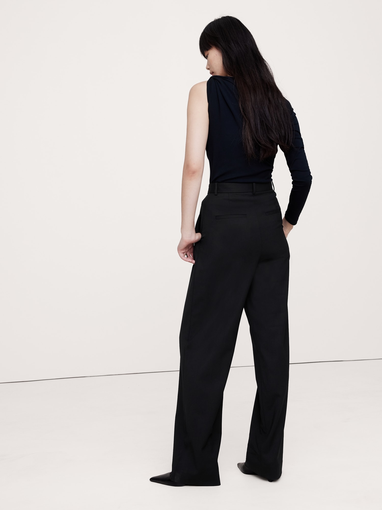 Soho High-Rise Wide-Leg Italian Wool Pant