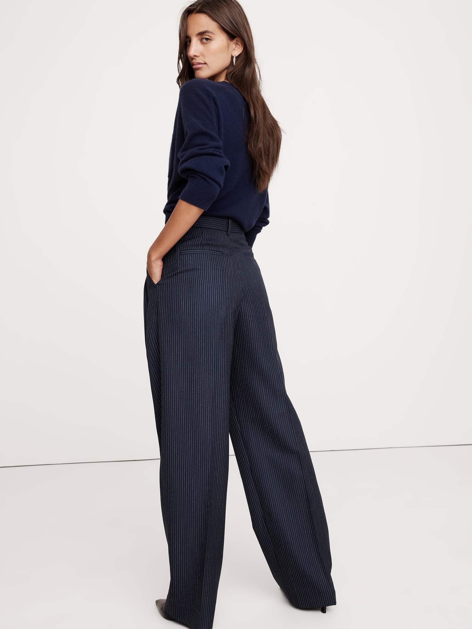 Relaxed Wide-Leg Italian Wool Pant