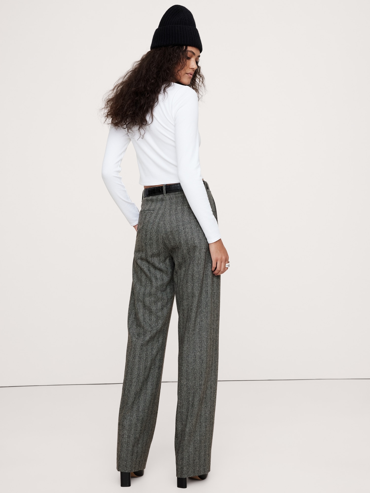 Pantalon droit moderne taille haute à chevrons