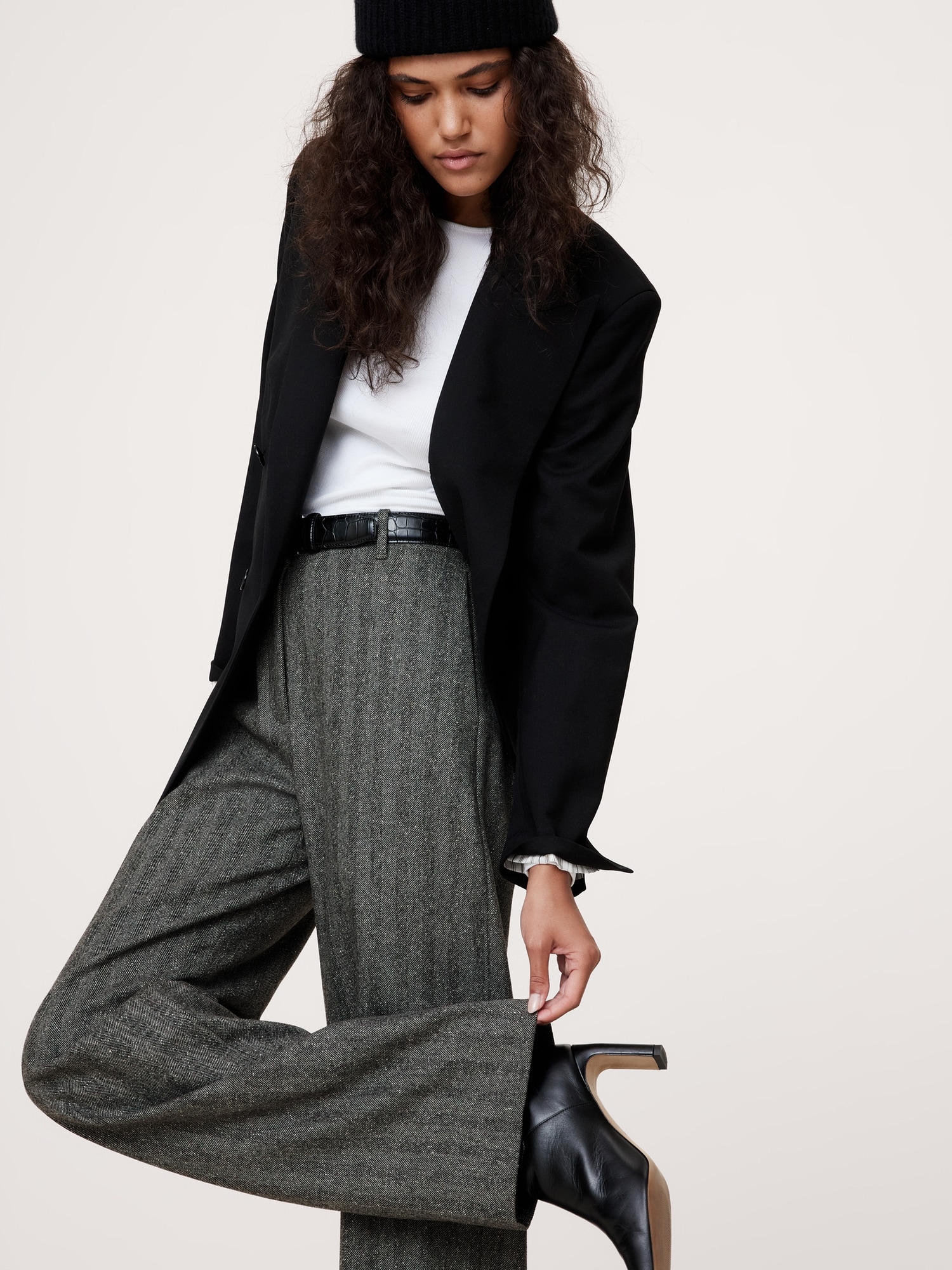 High-Rise Modern Straight Herringbone Pant