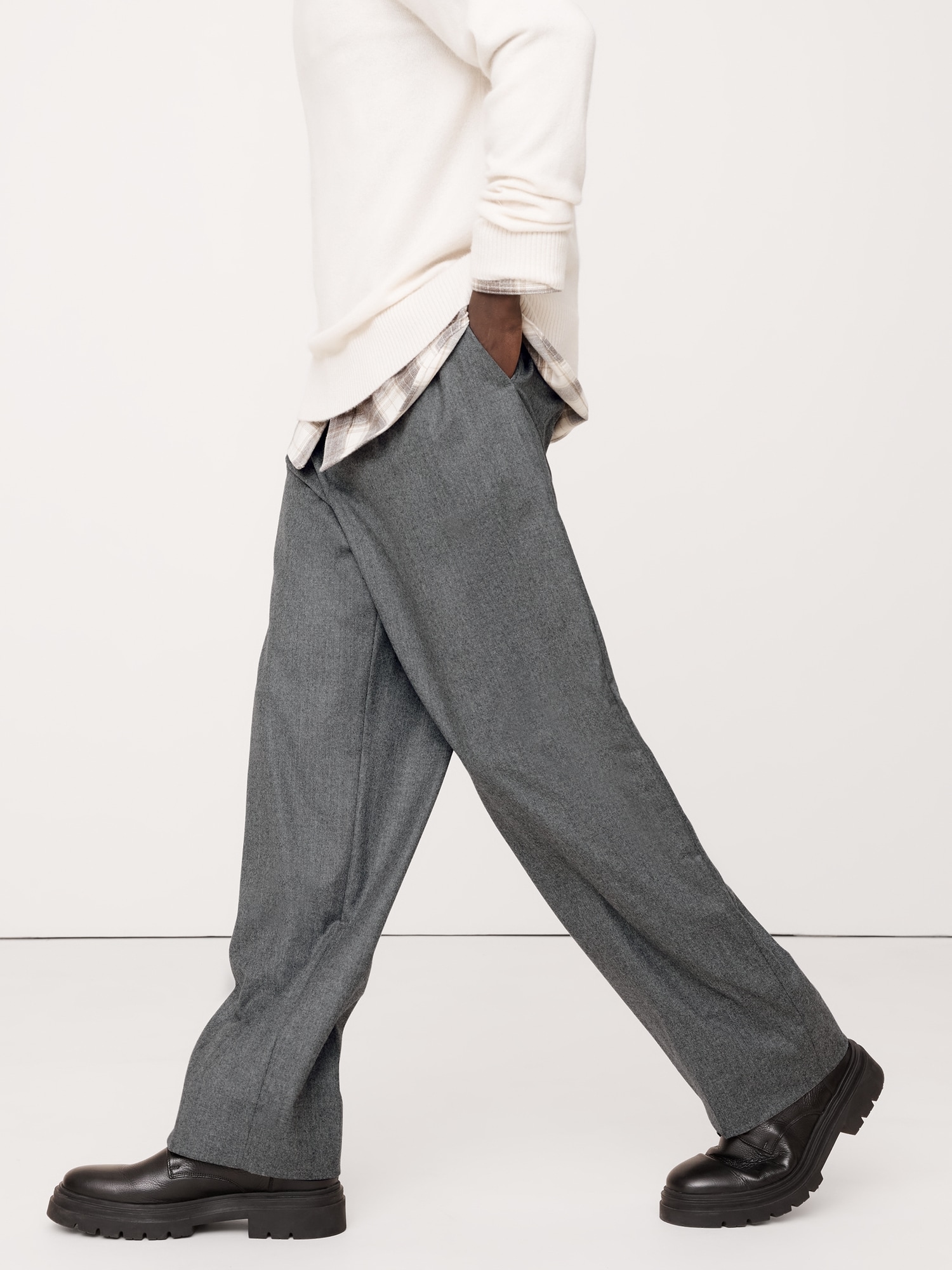 Signature Italian Flannel Wide-Leg Pant